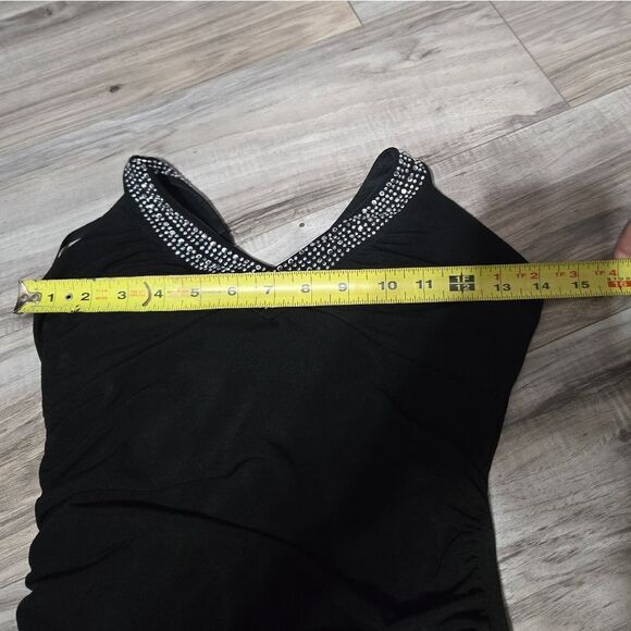 Windsor halter top dress with Tulle  lining size small - Picture 7 of 9